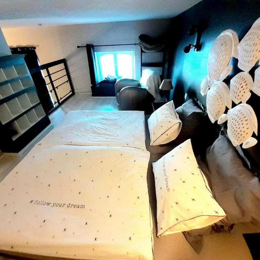 Charmant Studio En Duplex Esprit Loft Avec Balcon Vue Mer, Et Piscine Exterieure 르크로아시 외부 사진